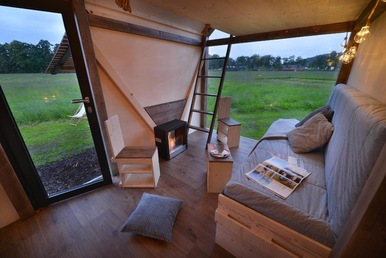 Glamping Hluboka Hotel Hluboká nad Vltavou Buitenkant foto