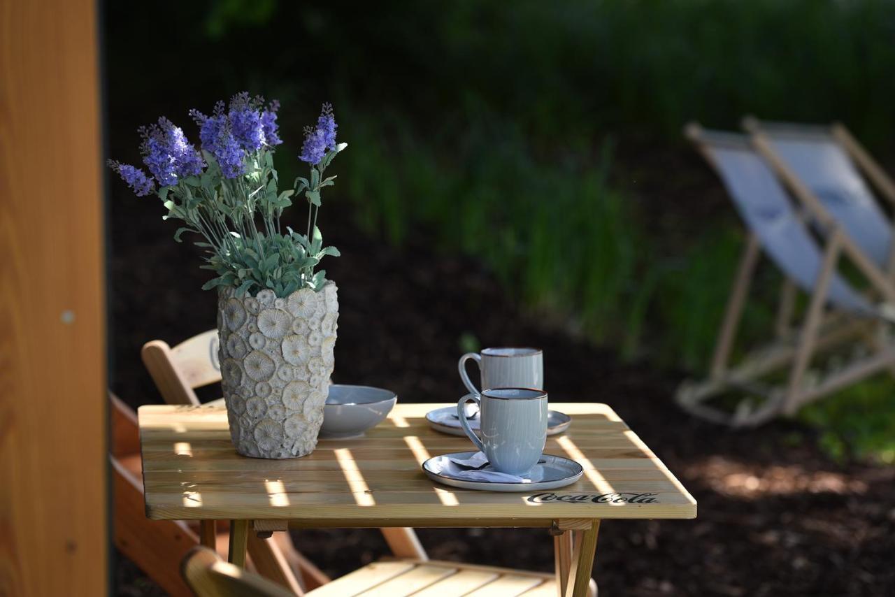 Glamping Hluboka Hotel Hluboká nad Vltavou Buitenkant foto
